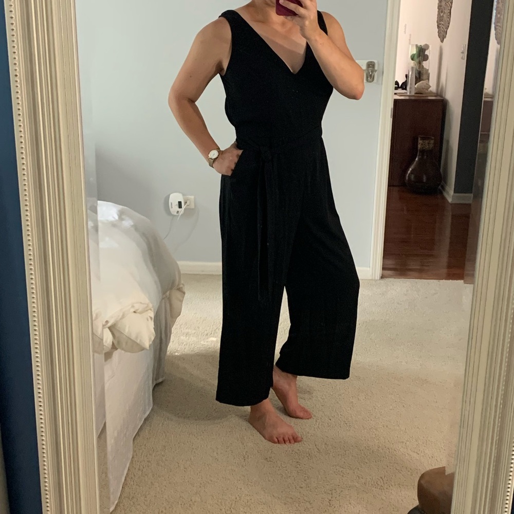 Black V-neck Jumpsuit